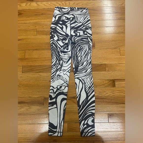 Lululemon Swift Speed High-Rise Tight 28" Spin Off Vapor Graphite Grey Size 2 - Picture 4 of 8